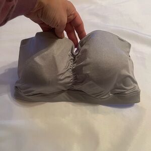 Sweet Nothings by Maidenform Shimmering Silver Bandeau, Lavender Inside, Size 38